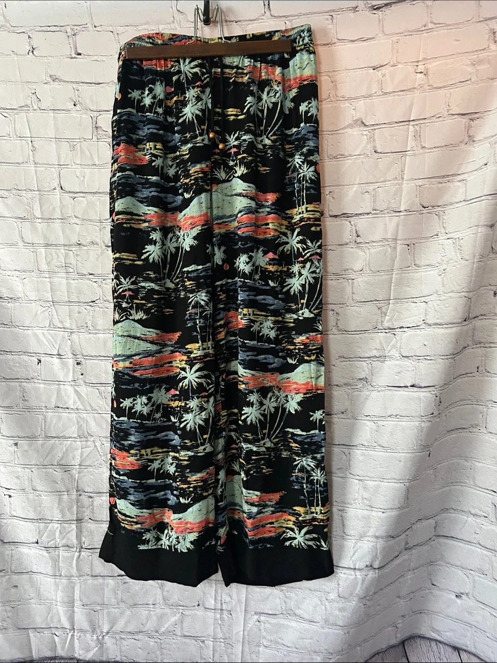 Free People Women’s Black Tropical Print Wide-Leg Pants